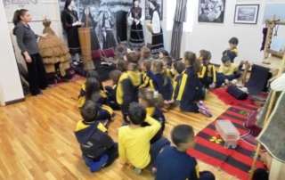 Στο αρχοντικό τής ΑγγΣτο αρχοντικό τής Αγγελικής Χατζημιχάλη