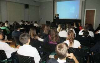Βήματα  στην κατάκτηση τής γνώσης τού διαστήματος...