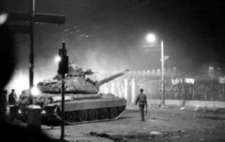 Γιορτάζουμε την επέτειο τού Πολυτεχνείου διαδικτυακά...
