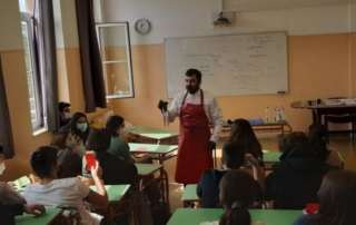 Διαδραστική παράσταση «Stand up chemistry»