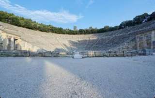Το Αρσάκειο Γυμνάσιο Θεσ/νίκης υιοθέτησε το αρχαίο θέατρο της Επιδαύρου