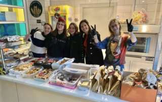 Χριστουγεννιάτικη εορταγορά (bazaar)