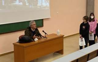 Συνάντηση των μαθητών τού Εργαστηρίου 3 με τον τον ομότιμο καθηγητή κ. Δ. Ησαΐα