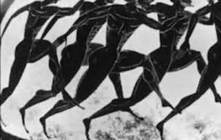 Ύμνος τής Εθνικής Ολυμπιακής Ακαδημίας από μαθήτρια τής Β΄ τάξης
