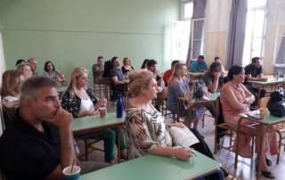 «Ένα σχολείο… ανάποδα: ο ρόλος των εκπαιδευτικών στη σχολική αρένα»