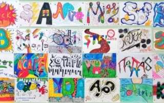 Καλλιγραφία, lettering και συνθέσεις με βασικά χρώματα στο Εργαστήρι Καλλιτεχνικών 