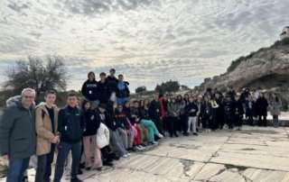 Ξενάγηση στον αρχαιολογικό χώρο τής Ελευσίνας