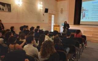 Παρουσίαση με θέμα «Η σημασία τού βιογραφικού»