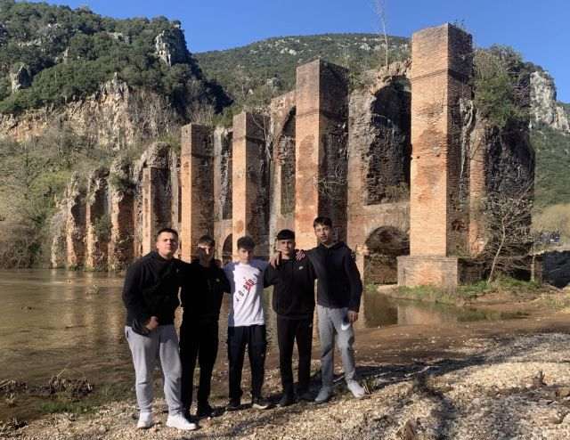 Μάθημα Γεωγραφίας και Φυσικής στη φύση...