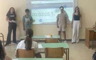 Η γλώσσα είναι ένα εργαλείο τής σκέψης...