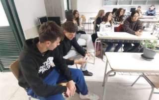 Εφαρμογές Arduino στις Φυσικές Επιστήμες