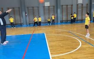 Τρίποντα στα σχολεία!