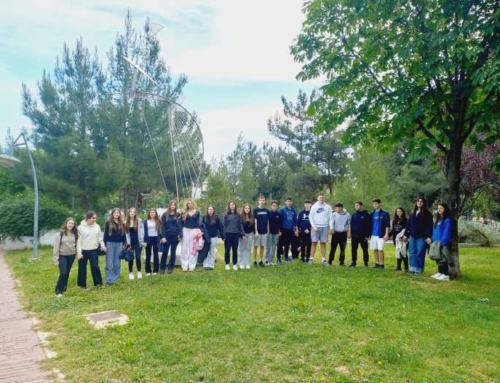 Σχολικός περίπατος στην υπαίθρια Γλυπτοθήκη τού Γ. Ζογγολόπουλου